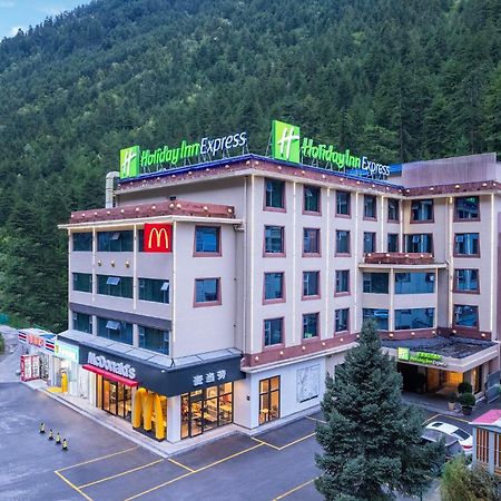 Holiday Inn Express Jiuzhaigou,Only 600 Meters To Jiuzhaigou Park By Ihg Ngoại thất bức ảnh