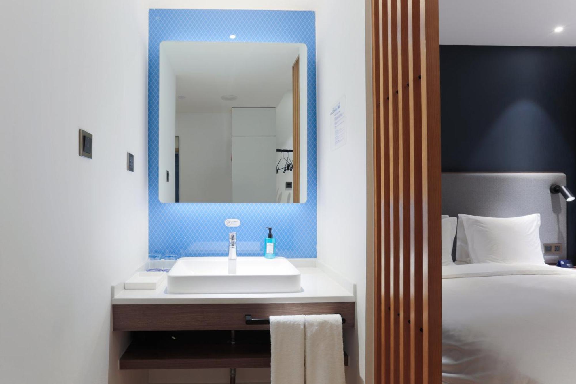 Holiday Inn Express Jiuzhaigou,Only 600 Meters To Jiuzhaigou Park By Ihg Ngoại thất bức ảnh